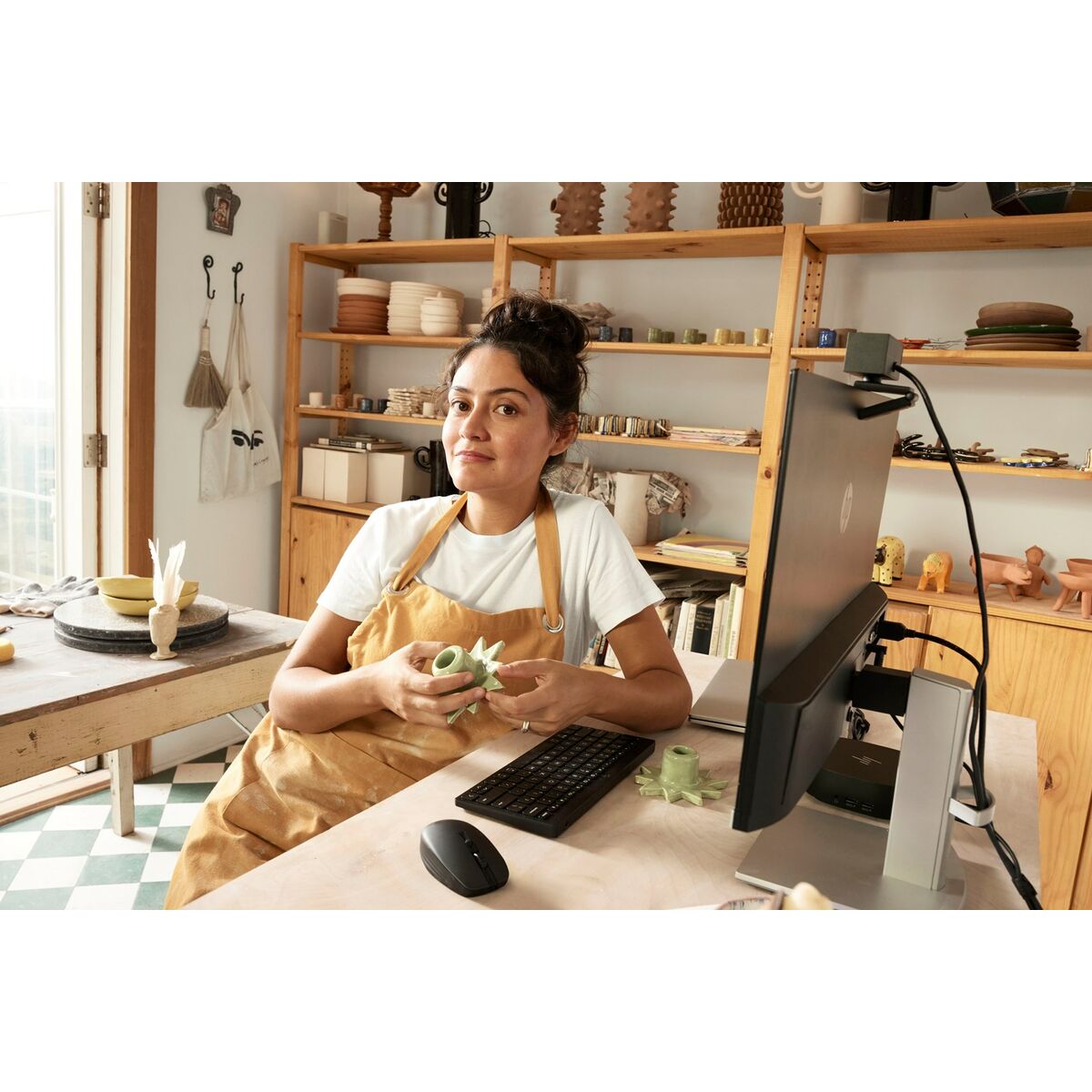 V10H33D9851F51B401650170329E2A2302FDR6423886P10