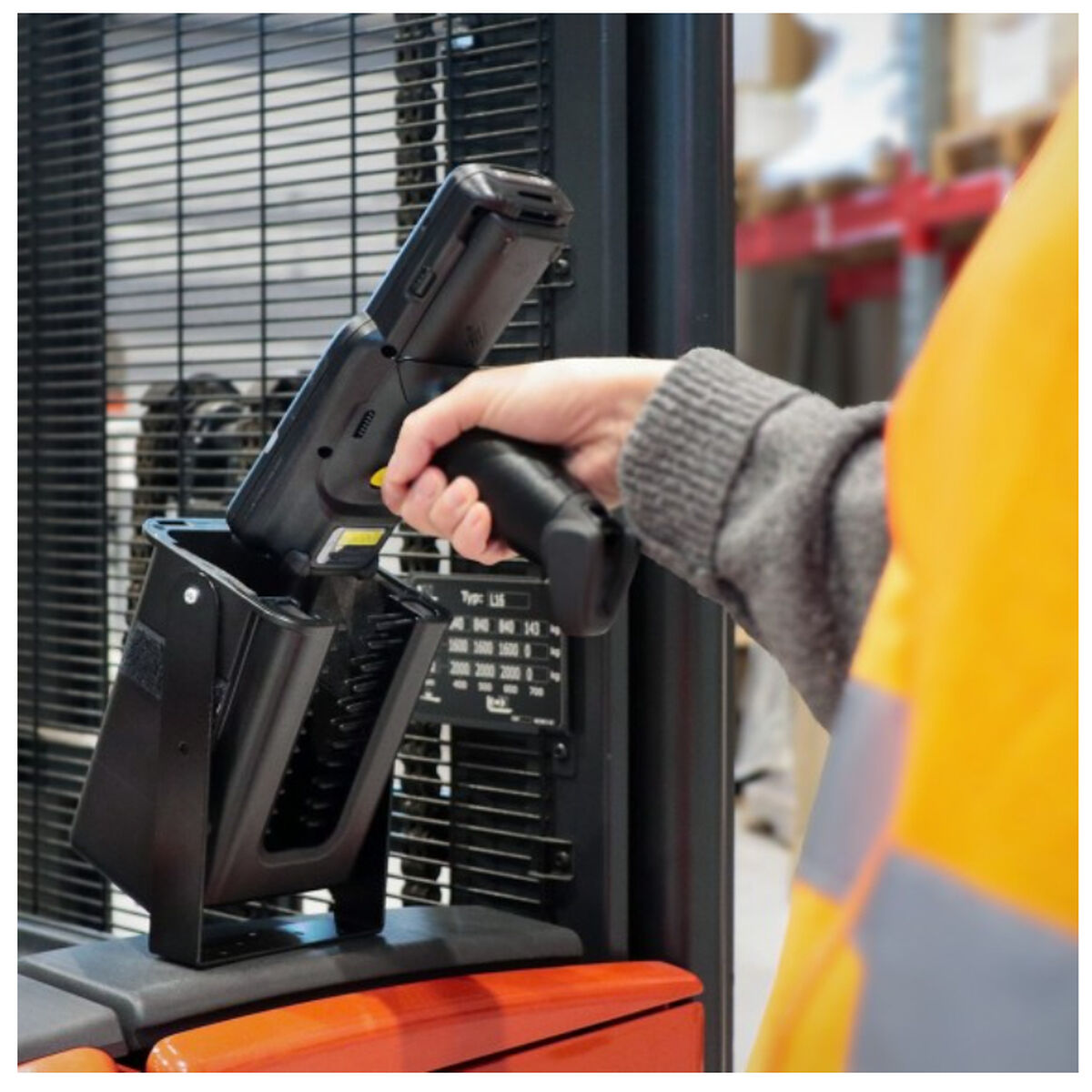 V4H8B2616C5D97525AE68C8094E84888D59R5717282P2