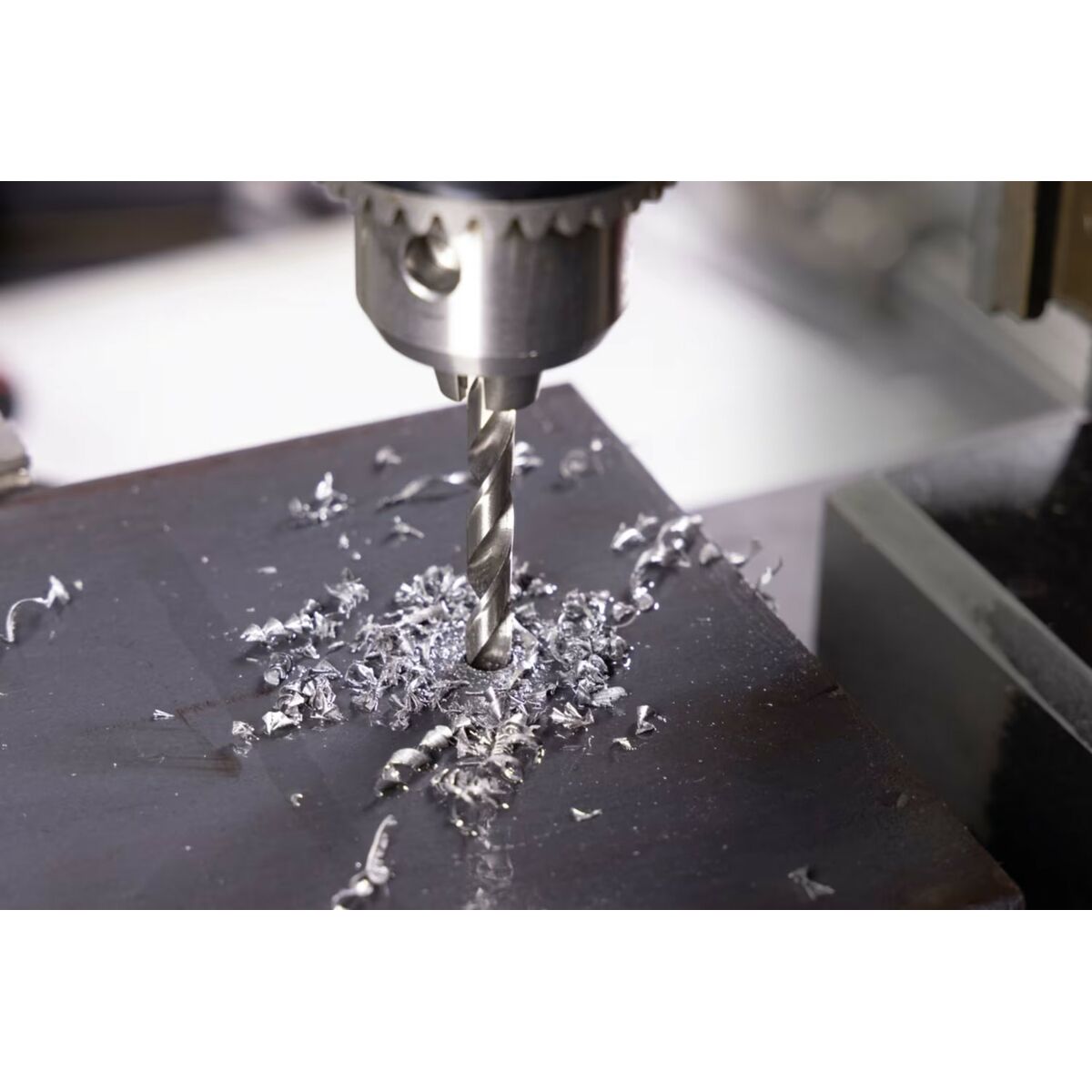 V4HE309FE649F9E96C0A8E9B1A956B0EE78R7073012P4