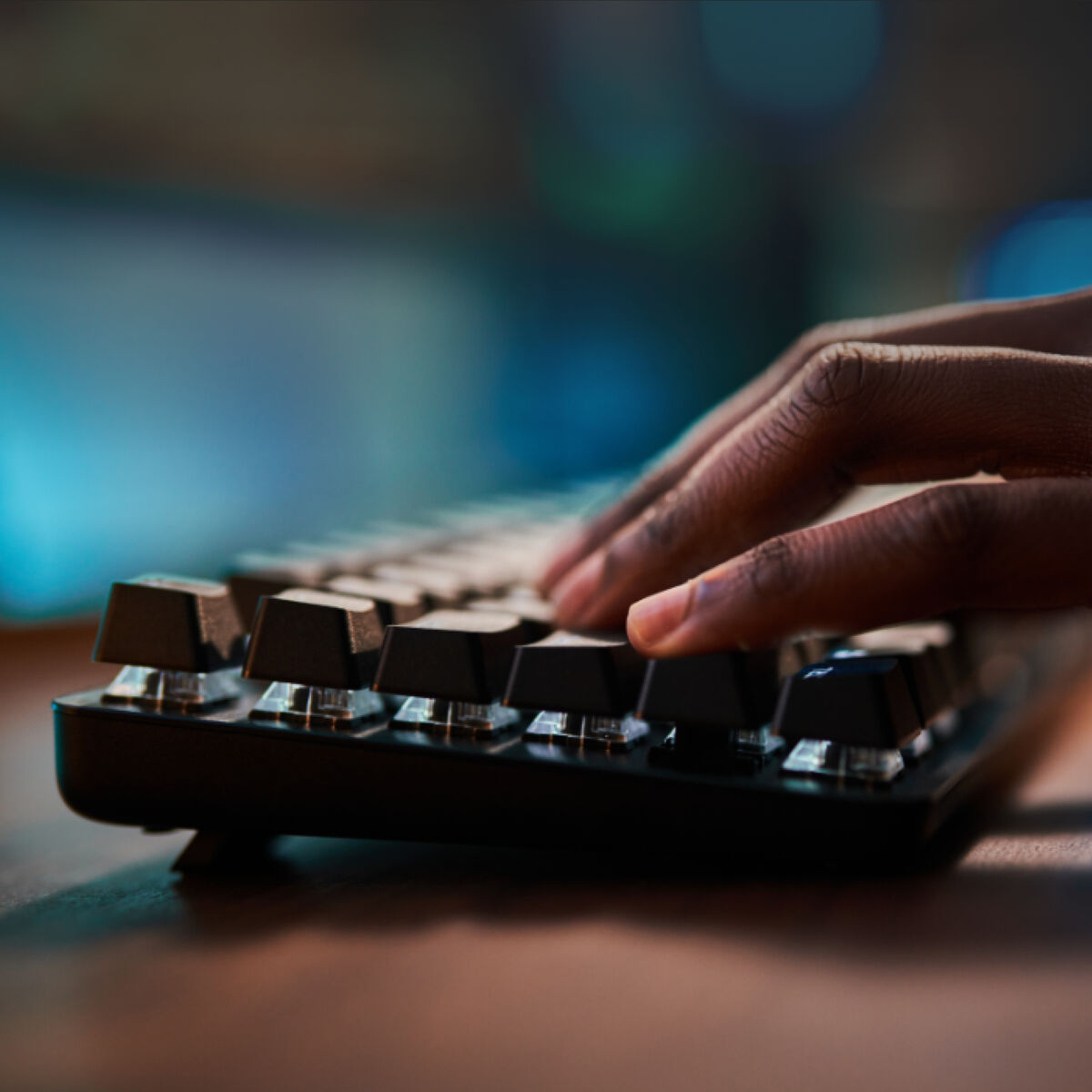 V2H1F330A74ACBE1670D34B942C67C8176BR5580497P4