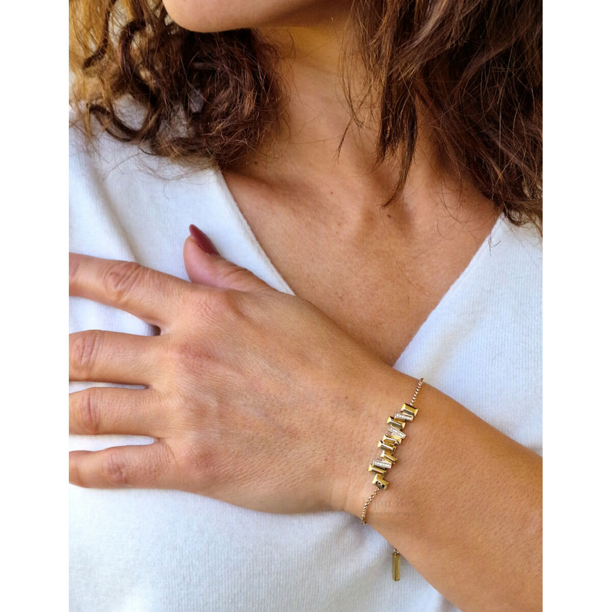 V6H6B75062CBC1861229427DE7A0697F475R4213913P2