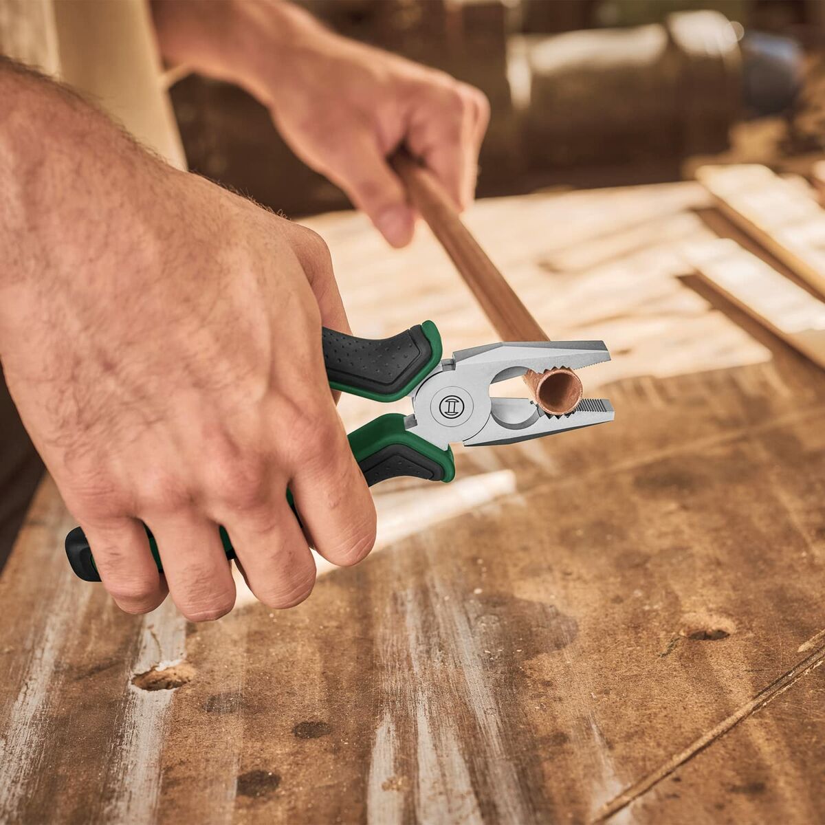 V6HE3BD79BC4F72E6BD4735F28F6B423E62R6642041P2