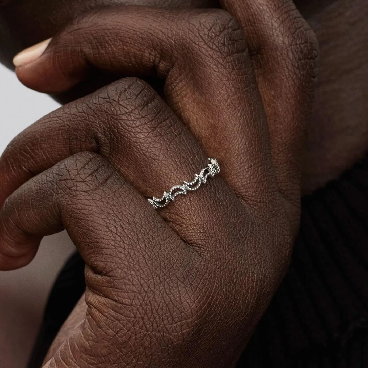 V2H5D23E593EC60F44634D62D311BE5694ER7538224P3