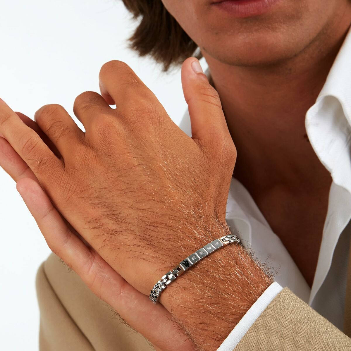 V2H03A1DCACF5354E7BECF39555DFC09FC7R6933815P6