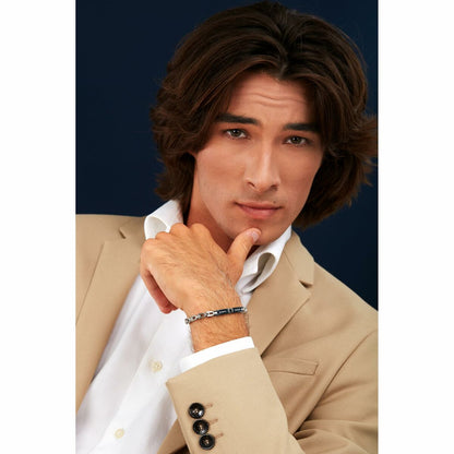 V2HAF4D884B71E7BC6B287B9F9DD2417EEFR6933642P8